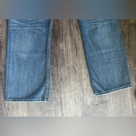 B. TUFF Relaxed Blue Denim Jeans with Natural Fading & Distressing 34 x 32 CASEY - Picture 12 of 12